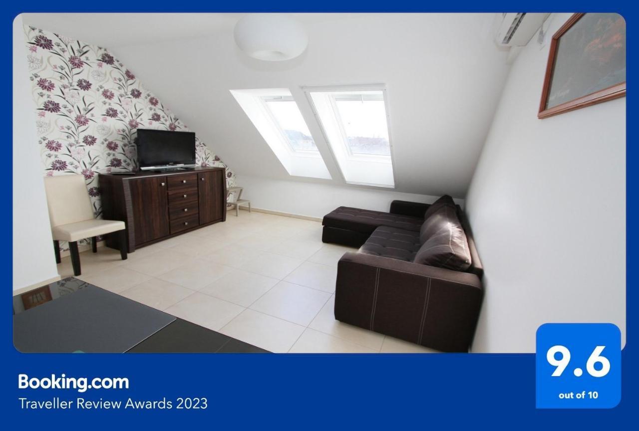 Blonde River Apartman Soter Σέγκεντ Εξωτερικό φωτογραφία