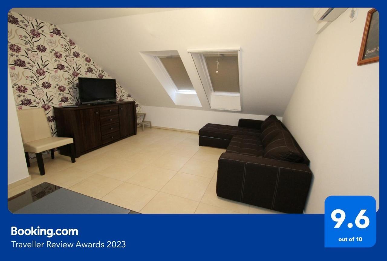 Blonde River Apartman Soter Σέγκεντ Εξωτερικό φωτογραφία